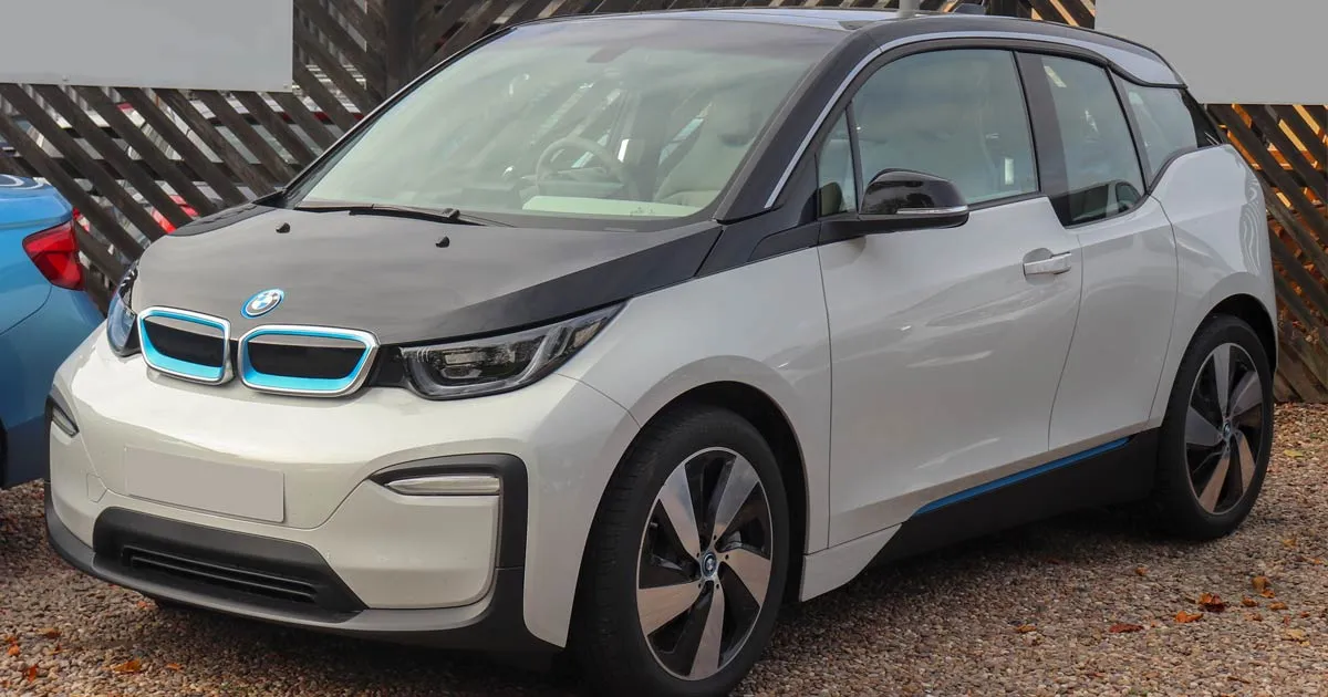 i3